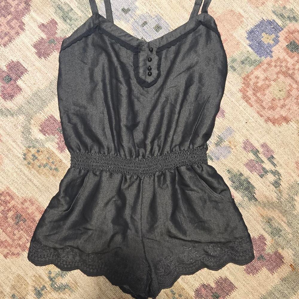 Super cute 2b Bebe black (faux denim wash look) romper